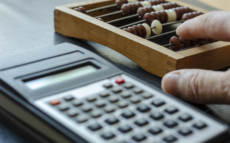 counter and calculator